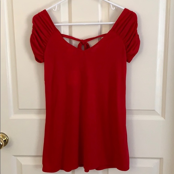Capia Red Short Sleeved Top - Picture 4 of 8
